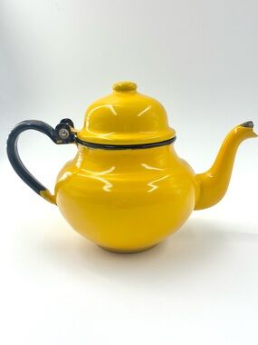 Stunning Vintage Mid-Century Polish Enamelware Teapot Vibrant Sunshine Yellow